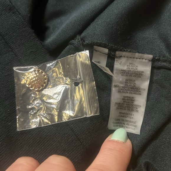 NWT Karl Lagerfeld deep green lace overlay sweater with metal button accents - Picture 11 of 12